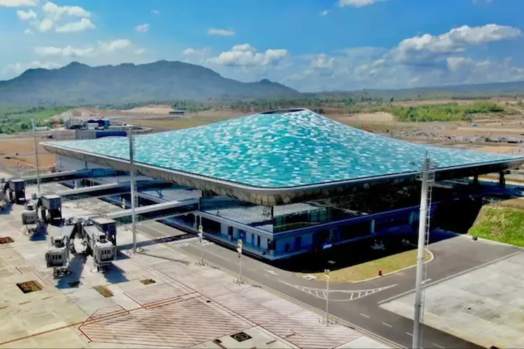 bandara-dhoho-mati-suri,-banyuwangi-justru-naik-kelas-jadi-internasional!-begini-dampak-ekonomi-dan-sosialnya