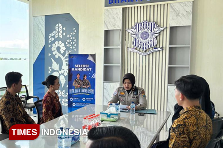 duta-lalu-lintas-banyuwangi-2025:-pelopor-keselamatan-jalan-dan-penjaga-budaya-lokal-–-times-banyuwangi
