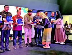 Hebat! Bupati Ipuk dan Kadis Pendidikan Banyuwangi Raih Penghargaan Nasional di Temu Pendidik Nusantara