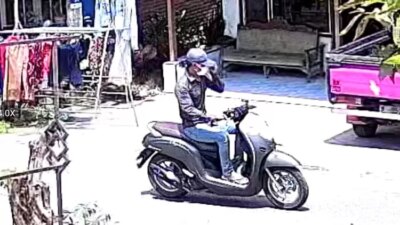 modus-beli-rokok,-pria-ini-gondol-tas-berisi-rp-9,7-juta-di-genteng!