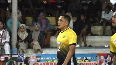 kapolresta-banyuwangi-ikut-meriahkan-turnamen-bola-voli-appm-hebat-cup-2025