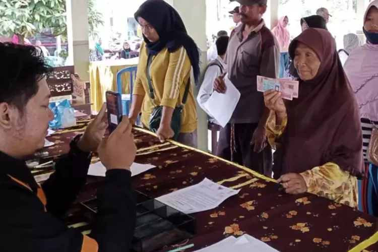 duh-senangnya!-bansos-beras-20-kg,-minyak-4-liter,-dan-sembako-rp400-ribu-mulai-disalurkan-oktober-2025