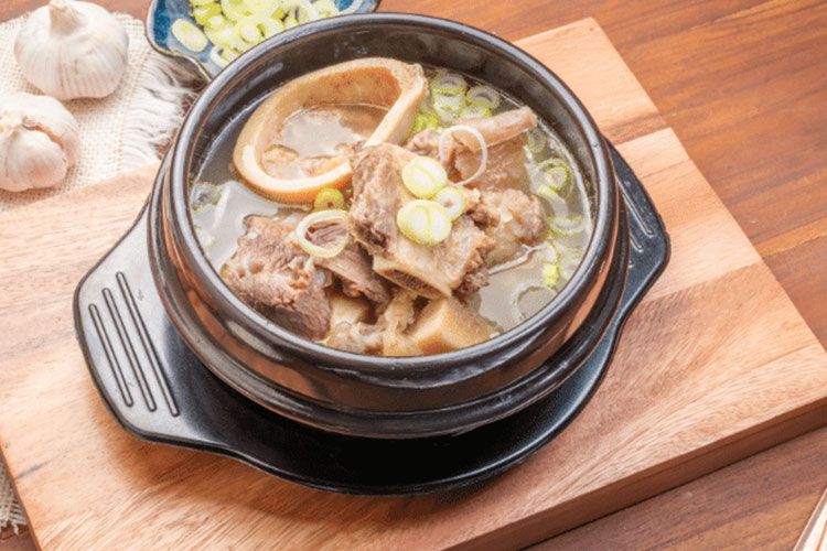 sejarah-kuliner-khas-korea-seolleongtang,-hidangan-raja-joseon-–-times-banyuwangi