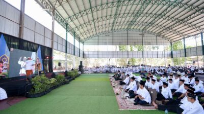 ratusan-siswa-tk-smp-ramaikan-festival-anak-sholeh-banyuwangi