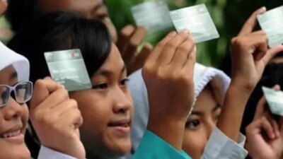 sudah-lebih-dari-700-ribu-siswa-di-jakarta-terima-kjp-plus!-ini-manfaat-dan-cara-pakainya