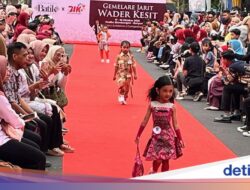 Keseruan Fashion on Pedestrian Banyuwangi yang Libatkan Pelajar