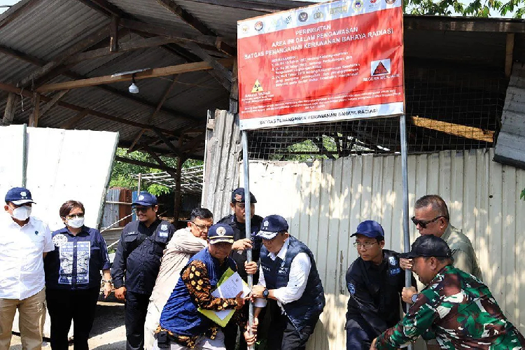 satgas-lanjutkan-dekontaminasi-cesium-137-di-cikande,-dua-pabrik-dan-11-area-masih-ditangani-–-times-banyuwangi