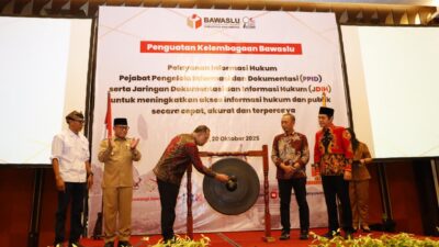 wabup-mujiono-minta-bawaslu-banyuwangi-jamin-keterbukaan-informasi-publik