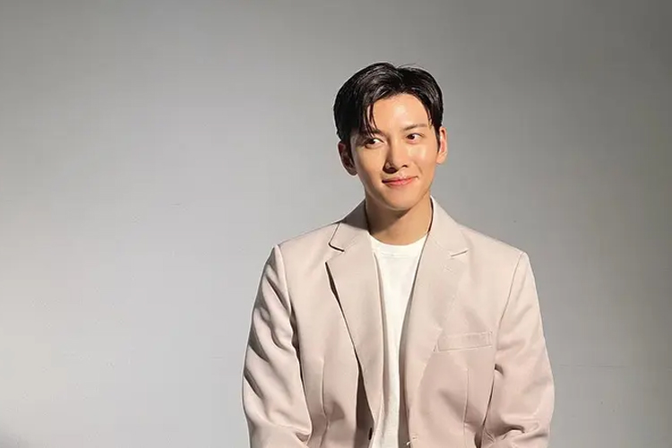 ji-chang-wook-terima-penghargaan-dari-kementerian-kebudayaan-olahraga-dan-pariwisata-korsel-–-times-banyuwangi