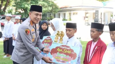 kapolresta-banyuwangi-ajak-santri-jaga-persatuan-di-hari-santri-nasional-2025