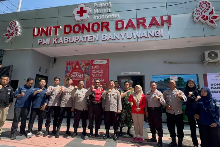 polresta-banyuwangi-gelar-donor-darah-peringati-hari-jadi-humas-polri-ke-74