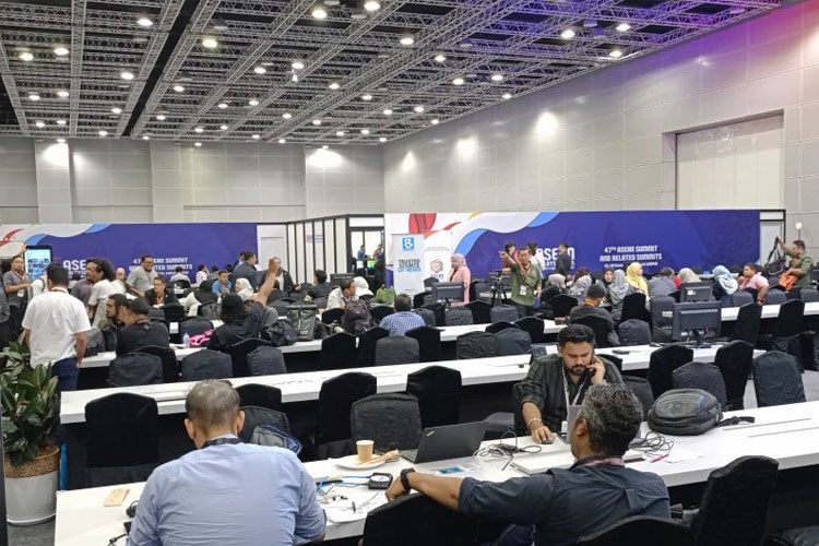ribuan-wartawan-padati-kuala-lumpur-untuk-liput-ktt-ke-47-asean-–-times-banyuwangi