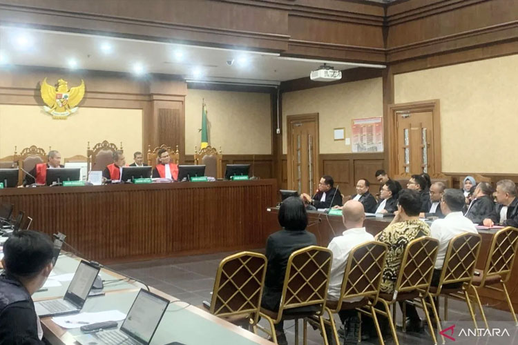 dugaan-suap-hakim-hingga-pencucian-uang,-advokat-marcella-santoso-hadapi-dakwaan-rp92,5-miliar-–-times-banyuwangi