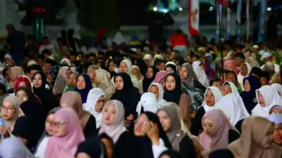 rangkaian-hari-santri-di-banyuwangi-ditutup-dengan-selawatan