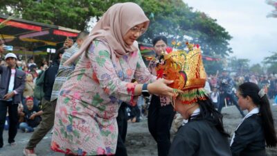 rangkaian-gandrung-sewu-2025,-banyuwangi-gelar-ritual-meras-gandrung-dan-festival-musik-perkusi