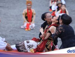 1.400 Penari Gandrung Sewu Ikuti Prosesi Sakral, Diaspora RI di AS Terharu