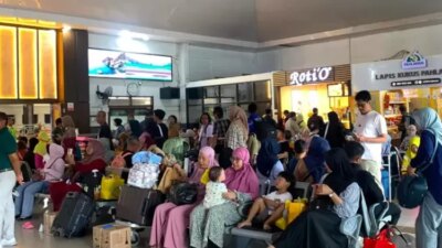 imbas-ka-purwojaya-anjlok,-7-kereta-tujuan-surabaya-alami-keterlambatan!-ini-penjelasan-kai