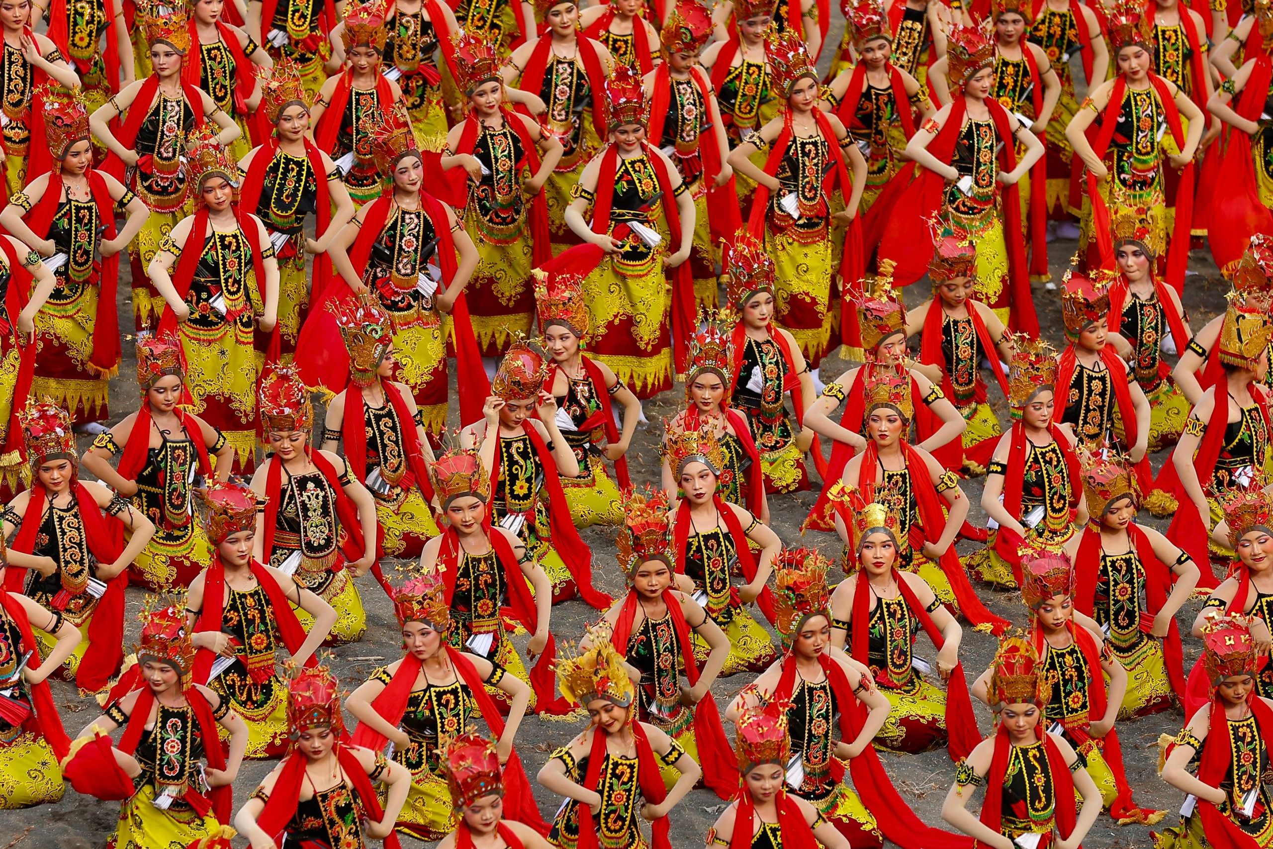 bupati-bondowoso-salut-konsistensi-banyuwangi-gelar-gandrung-sewu