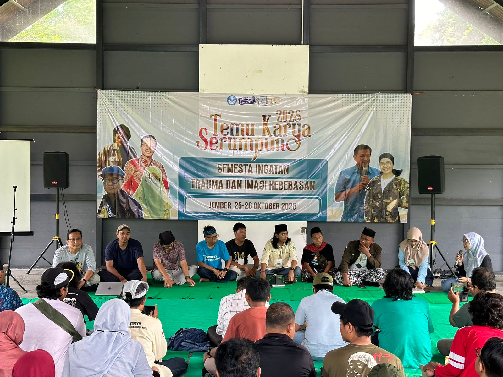 ratusan-penyair-asean-berdiskusi-di-temu-karya-serumpun-2025