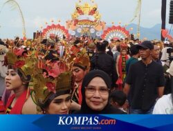 Para Penari Gandrung Sewu Tuntaskan Mandat, Orangtua Menangis Haru