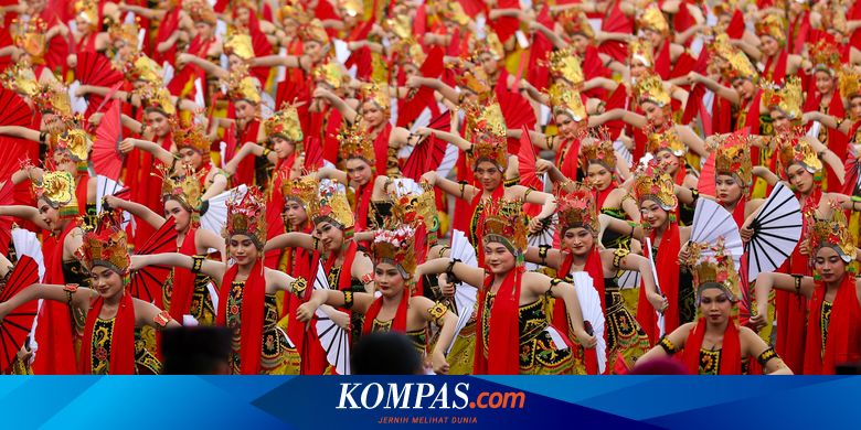 tren-velocity-ramaikan-gelaran-gandrung-sewu-2025