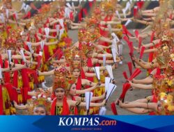 13 Tahun Gandrung Sewu: Ribuan Penari Persembahkan Harmoni di Pantai Marina Boom