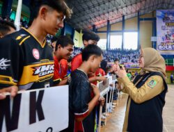 Diikuti 38 Tim se-Jatim, Bupati Ipuk Buka Kejurprov Voli U-19 di Banyuwangi