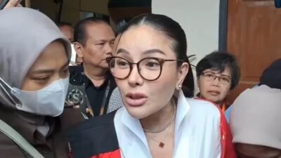 jelang-vonis,-nikita-mirzani-minta-perlindungan-ke-presiden-prabowo:-keadilan-bukan-drama!