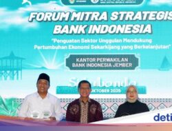 Saat Bupati Banyuwangi dan Situbondo Saling Puji di Ajang BI Jember Awards