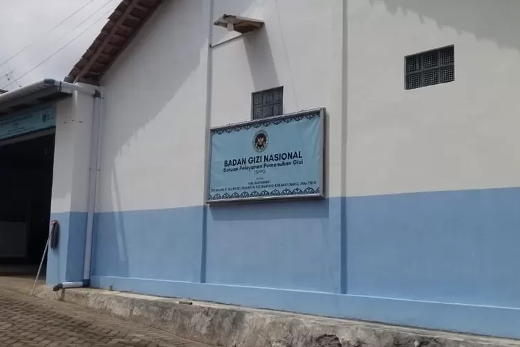 ratusan-siswa-di-kalipuro-keracunan-makanan,-dinkes-banyuwangi-tutup-sppg-desa-kelir-setelah-temukan-bakteri-e.coli!