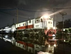 KAI Daop 4 Semarang Pulihkan Jalur Rel Terdampak Banjir, Kereta Api Gumarang Jadi yang Pertama Melintas