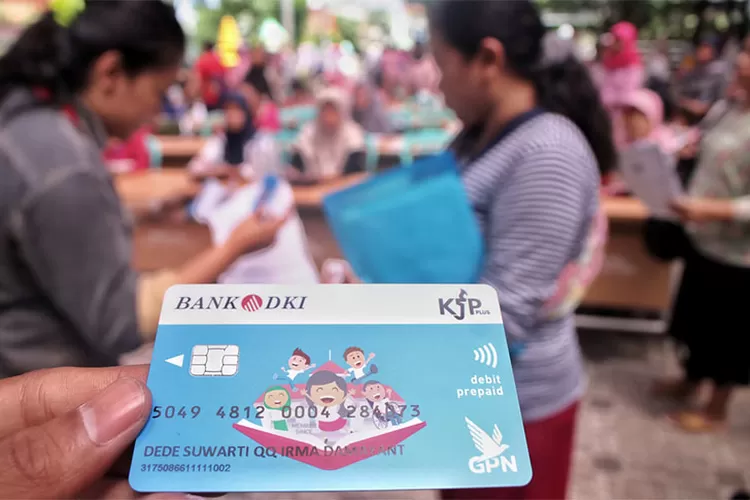kjp-plus-bisa-tarik-tunai-rp100-ribu-perbulan,-ini-aturan-baru-yang-wajib-diketahui-orang-tua-dan-siswa!