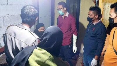 wanita-di-banyuwangi-ditemukan-meninggal-membusuk-di-kamar!-diduga-sudah-3-hari-tak-bernyawa