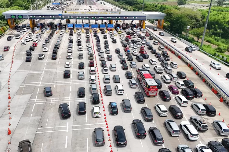 kabar-gembira!-pemerintah-siapkan-diskon-tarif-tol-hingga-20-persen-untuk-libur-natal,-tahun-baru,-dan-lebaran-2026