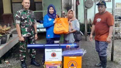 dapur-rumah-warga-srono-ambruk-diterjang-hujan-deras,-bpbd-banyuwangi-turun-tangan-beri-bantuan!
