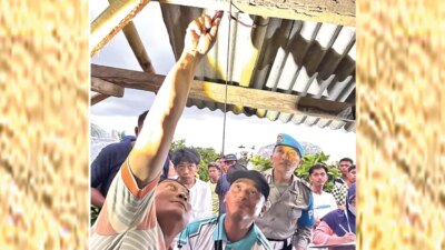 warga-bangorejo-geger!-pemancing-belut-ditemukan-tewas-gantung-diri-di-gubuk-sawah