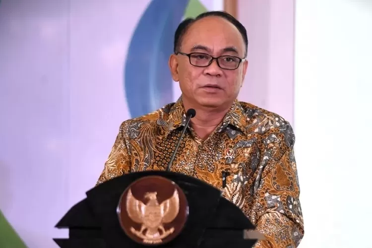 budi-arie-tegaskan-arti-sebenarnya-nama-projo-bukan-pro-jokowi,-tapi…-ini-maknanya!