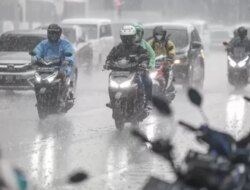 BMKG Peringatkan Puncak Musim Hujan November–Februari! Waspadai Banjir, Angin Kencang, dan Siklon Tropis