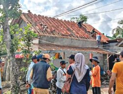 Puting Beliung Mengamuk di Banyuwangi! 25 Rumah Warga Rusak Diterjang Angin Kencang di Siliragung
