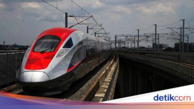 prabowo-ingin-kereta-cepat-sampai-banyuwangi,-kcic-siap-dukung-penuh