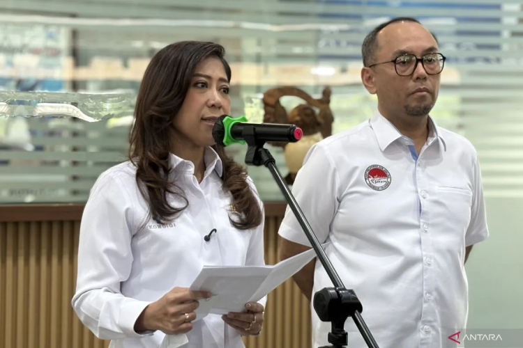 dalam-dua-pekan,-kemenkomdigi-ri-sudah-tutup-2,4-juta-situs-judol-–-times-banyuwangi