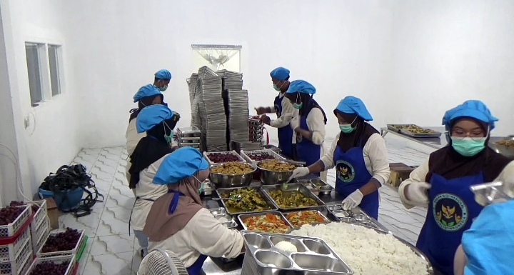 sppg-berkah-jaya-79-desa-kaligondo-jalankan-sesuai-sop-sekaligus-serap-50-tenaga-lokal-berkompeten