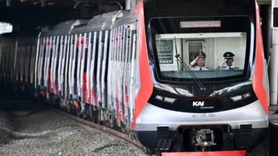 pemerintah-setujui-rp5-triliun-untuk-pengadaan-30-krl-baru,-kai-siap-tingkatkan-layanan
