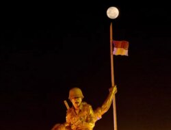 Banyuwangi Tertutup Mendung, Supermoon Tetap Bikin Takjub