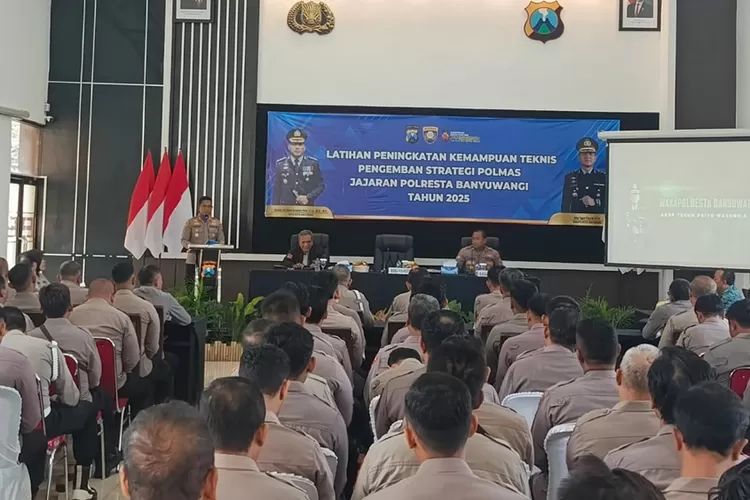 polresta-banyuwangi-gelar-pelatihan-polisi-rw,-138-personel-dibekali-komunikasi-hingga-restorative-justice