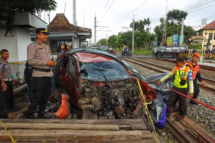update-terbaru-kecelakaan-kereta-api-bangunkarta-di-sleman,-proses-penyelidikan-masih-berlanjut