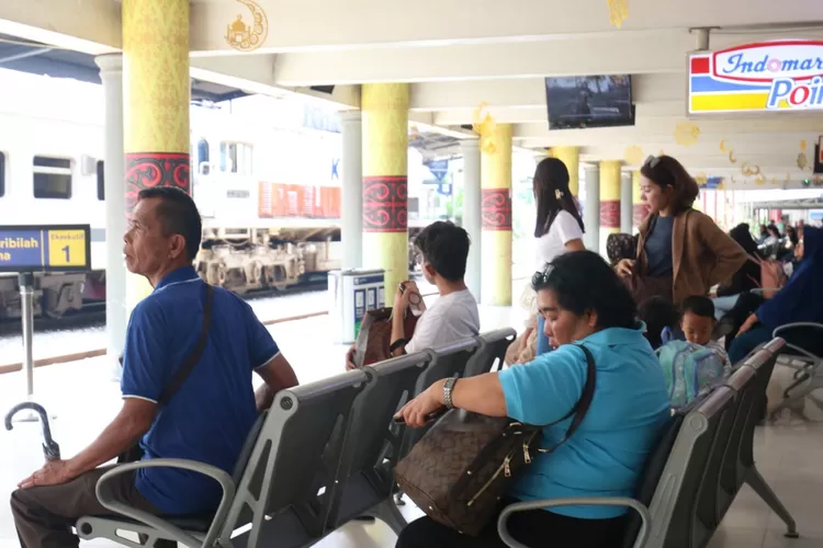 kereta-api-putri-deli-jadi-primadona,-kai-divre-i-sumut-layani-2,17-juta-penumpang-sepanjang-2025