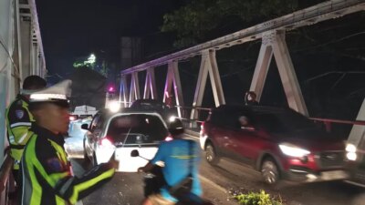 kecelakaan-maut-di-jembatan-sasak-tambong-banyuwangi!-pemotor-asal-bondowoso-tewas-seketika,-pikap-misterius-langsung-kabur!