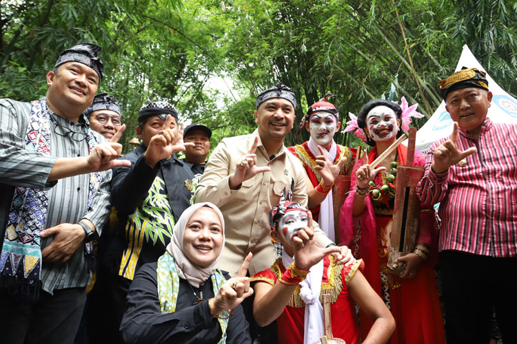 terpikat-iccf-2025-kabupaten-malang,-wamenbud-giring:-sinergi-kreativitas-wisata-budaya-–-times-banyuwangi