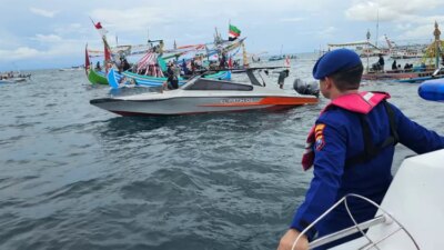 satpolairud-kawal-gebyar-petik-laut-banyuwangi-2025!-laut-tenang,-tradisi-maritim-berlangsung-meriah-dan-aman